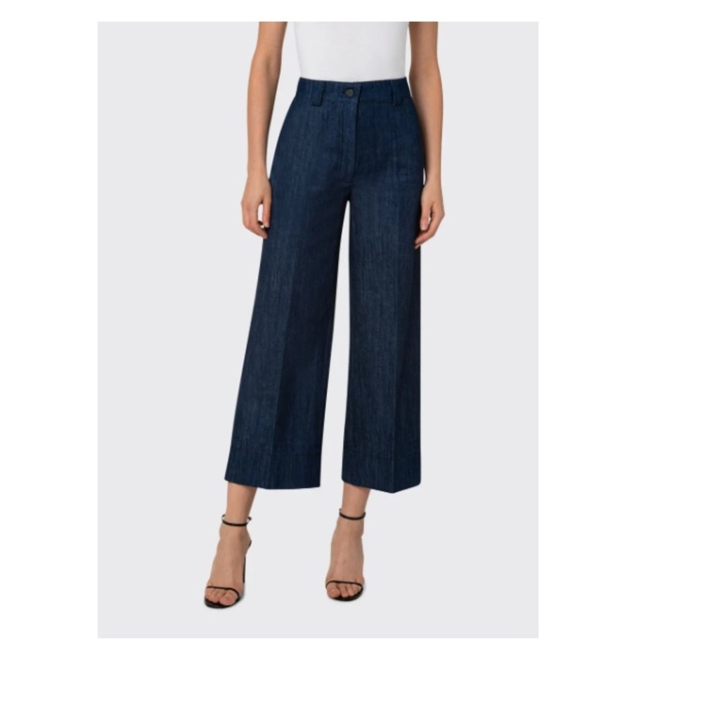 Akris Punto Denim Stretch Cropped Trousers